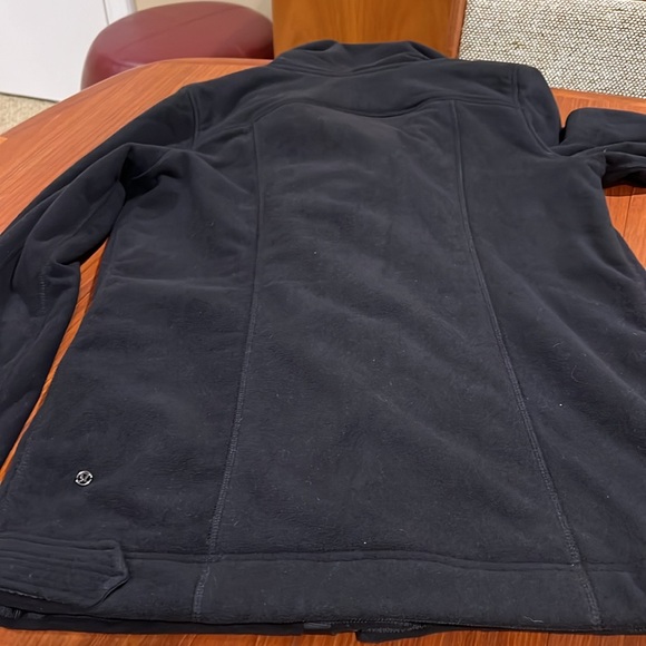 Lululemon size 8 black winter jacket - Picture 6 of 13